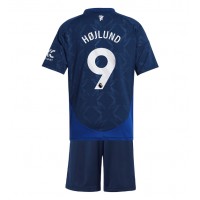 Camiseta Manchester United Rasmus Hojlund #9 Segunda Equipación Replica 2024-25 para niños mangas cortas (+ Pantalones cortos)